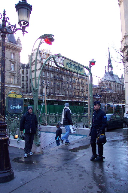 Metro Station, Paris