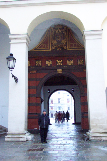 Entrance to the court yard outside Hofburg Kapelle